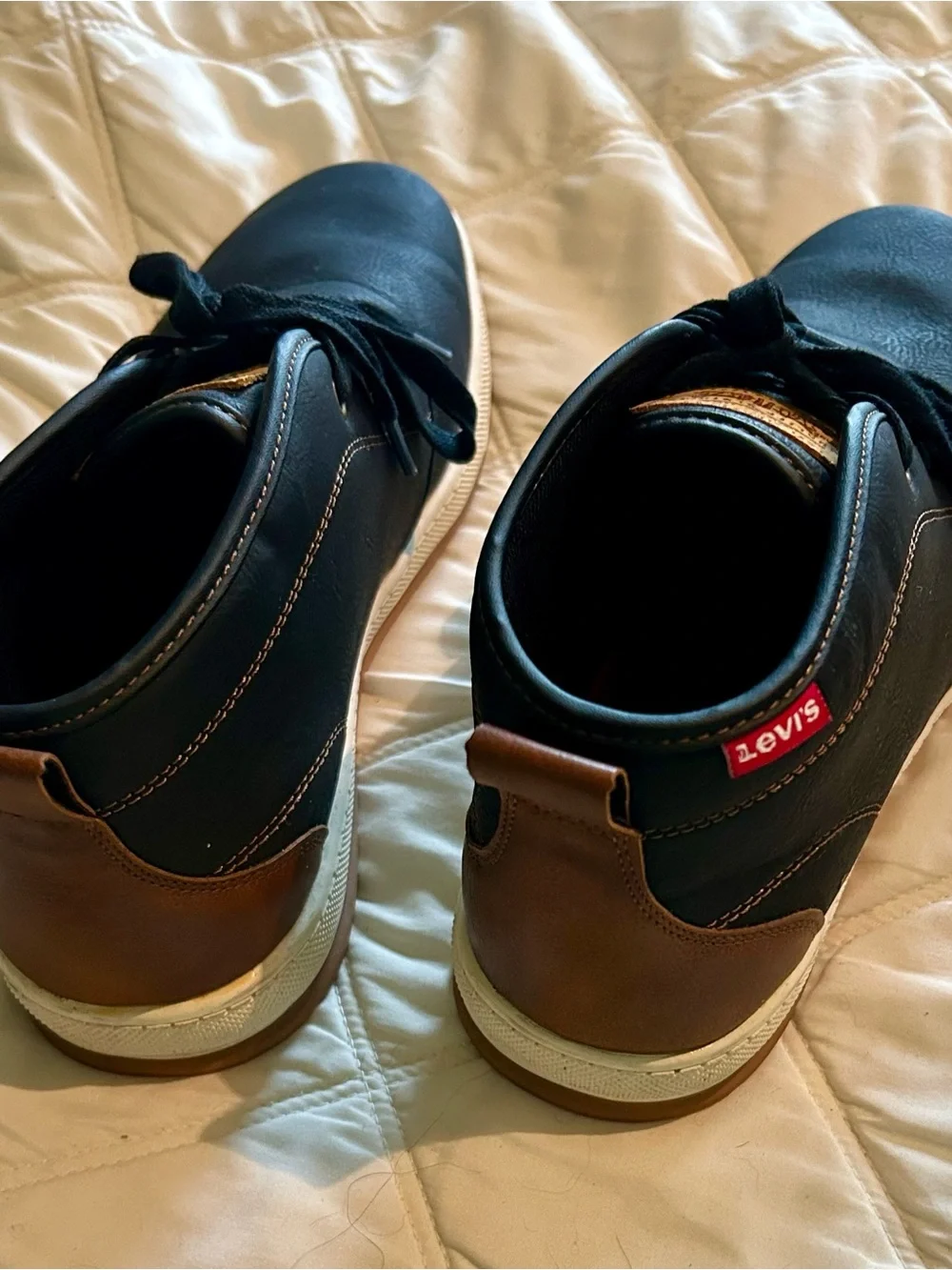 Levi's Men's Black Chukka Boots with White Sole